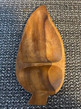 Vintage Carved Wood Dish Leaf Shape MCM Acacia/Monkey Pod Style
